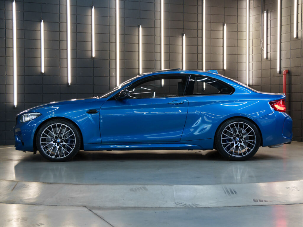 BMW M2 Competition lateral
